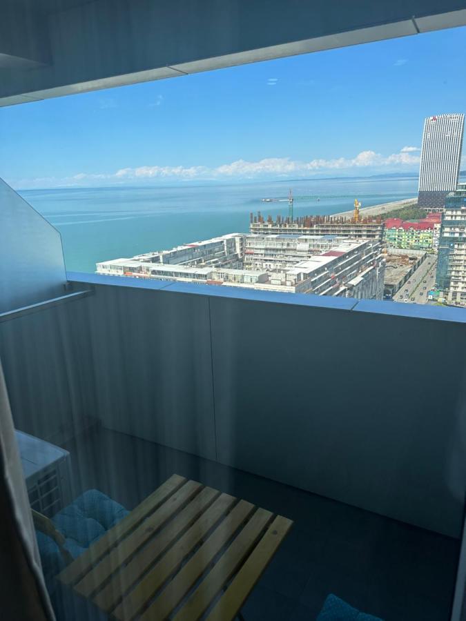 Alliance Palace Aparthotel By Marriott Batumi Esterno foto